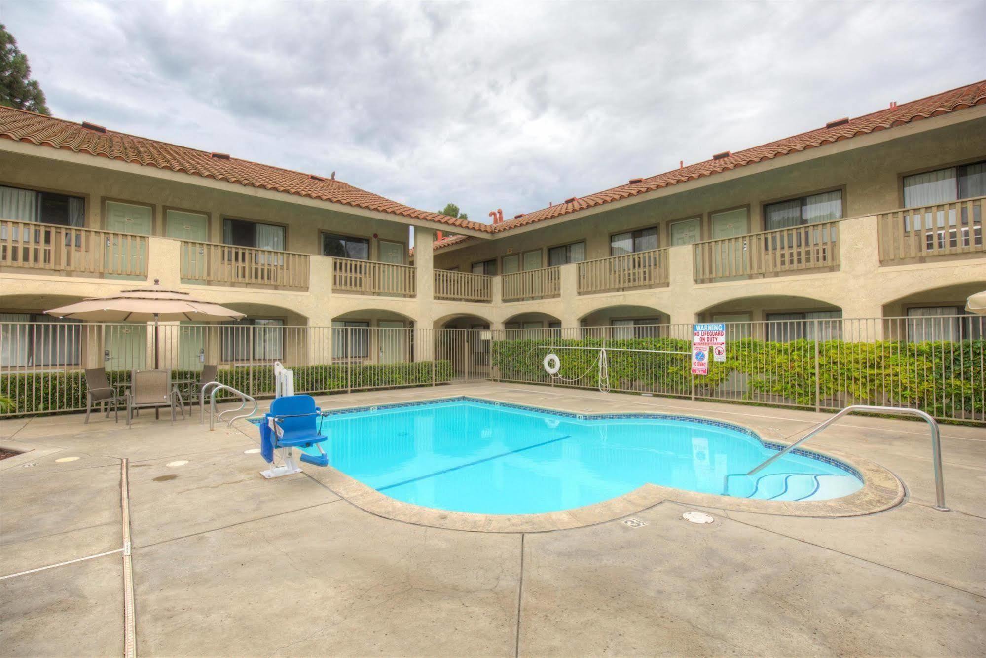 Good Nite Inn Camarillo Esterno foto